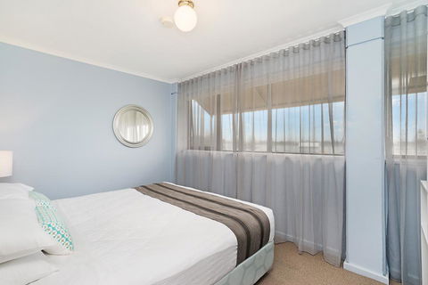 Newcastle Short Stay Apartments - Flagstaff Apartment - Darwin Holiday 2
