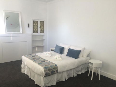 Newcastle Tighes Hill Accommodation - Darwin Holiday 0
