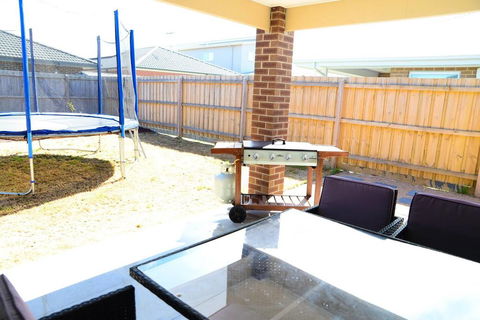 Newly Build House, Perfect For Families - Darwin Holiday 3