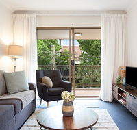 Newly-furnished 2-Bed Apartment with Gym and Pool - Darwin Holiday