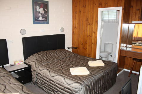 Nhill Oasis Motel - Darwin Holiday 1