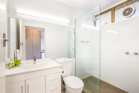 Nightcap At Shoppingtown Hotel - Darwin Holiday 2