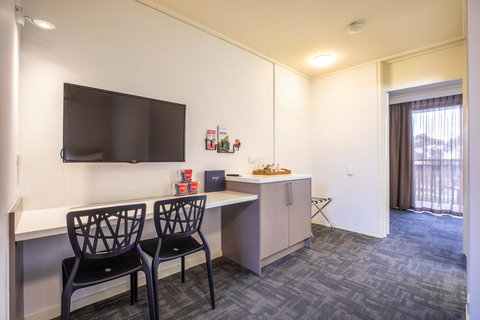 Nightcap At Shoppingtown Hotel - Darwin Holiday 3