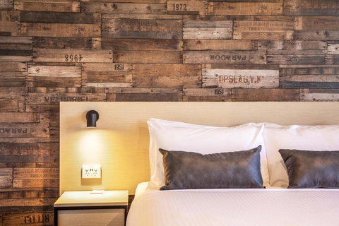 Nightcap At Westside Hotel - Darwin Holiday 1