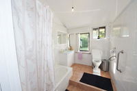 Nimbin waterfall retreat