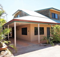 Ningaloo Breeze Villa 8 - 3 Bedroom Fully Self-Contained Holiday Accommodation - Darwin Holiday