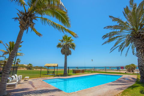 Ningaloo Reef Resort - Darwin Holiday 0