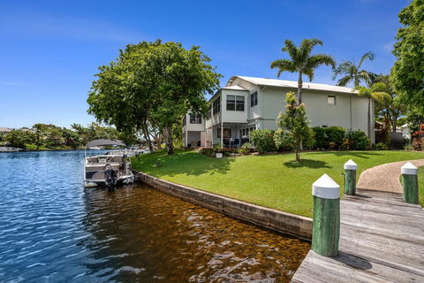 Noosa Entrance 2 Bedroom - Darwin Holiday 2