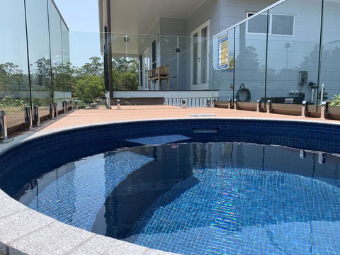 Noosa Hinterland Country Cottage 'Tru-Blu' - Darwin Holiday 1