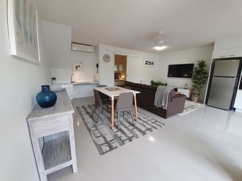 Noosa River Retreat - Darwin Holiday 3