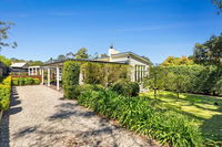 Book Mount Duneed Accommodation Vacations Darwin Holiday Darwin Holiday