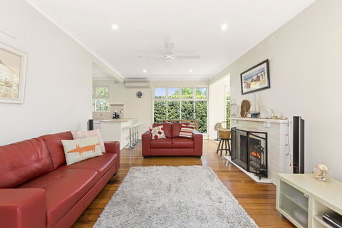 North Haven Lovely Coastal Beach House, Private Garden, Walk To Beach And Village - Darwin Holiday 3