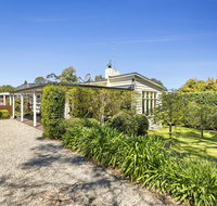 North Haven lovely coastal beach house private garden walk to beach and village - Darwin Holiday
