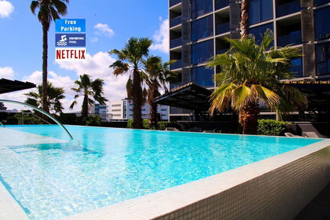 North Melbourne Getaway - Close To CBD - Darwin Holiday 0