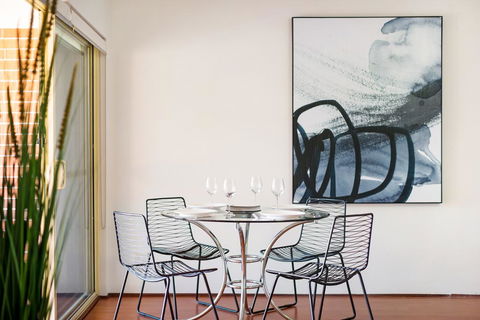 North Ryde Self Contained 2 Bed Apartment (37CULL) - Darwin Holiday 2