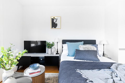 Not Your Usual Studio Apartment - Darwin Holiday 1