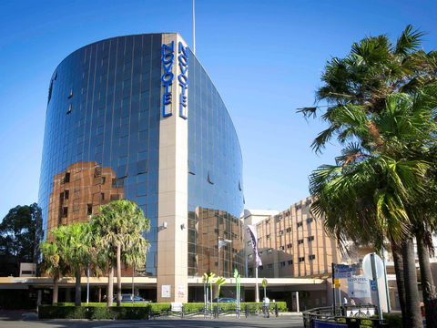 Novotel Sydney Parramatta - Darwin Holiday 0