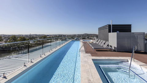 Oaks Brisbane Woolloongabba Suites - Darwin Holiday 3