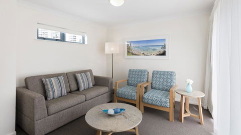 Oaks Gold Coast Calypso Plaza Suites - Darwin Holiday 1