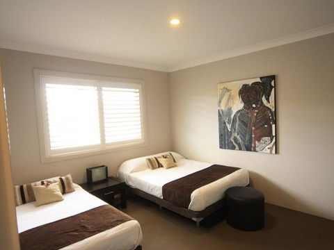 Oaks Pacific Blue 339, 265 Sandy Pt Road - HUGE RESORT LAGOON POOL - Darwin Holiday 3