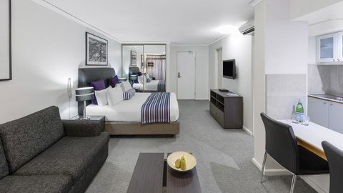 Oaks Sydney Hyde Park Suites - Darwin Holiday 1