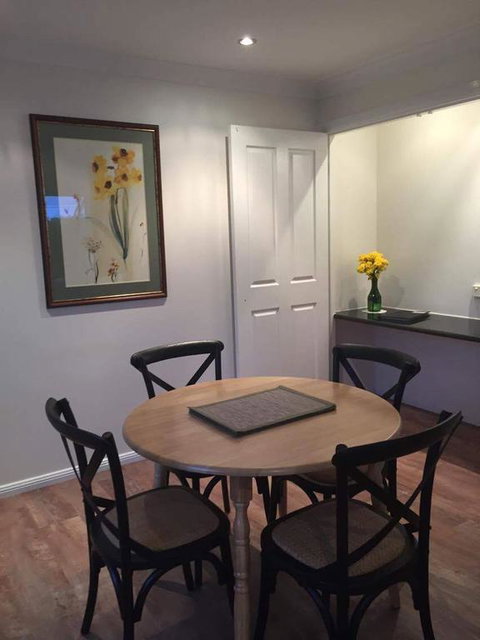 Oasis On Marsh - Darwin Holiday 3