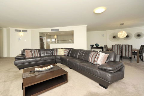 Oasis, Unit 9/5 Laman Street - Darwin Holiday 1