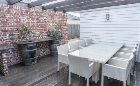 OCEAN & EARTH - Darwin Holiday 3