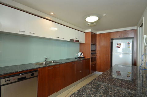 Ocean And Waterway View, 34th Floor, Chevron Renaissance - Darwin Holiday 3