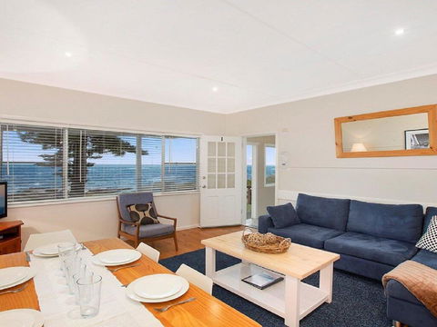 Ocean Blue Apartment One - Oceanfront Apartment - Darwin Holiday 0