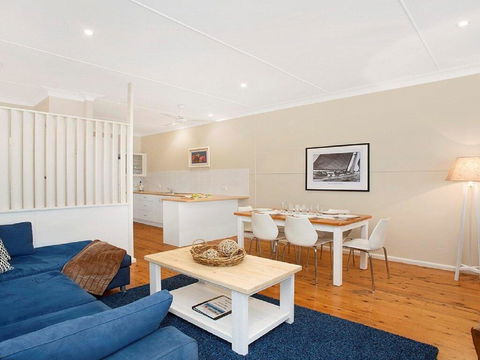 Ocean Blue Apartment One - Oceanfront Apartment - Darwin Holiday 1