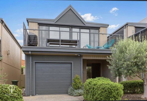 Ocean Grove House With Fantastic Ocean Views - Darwin Holiday 1