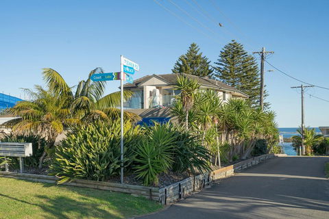 Ocean Pines, Unit 1 - Blue Bay, NSW - Darwin Holiday 3