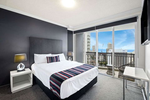 Ocean View Apartment On 26th Floor Surfers Paradise - Darwin Holiday 1