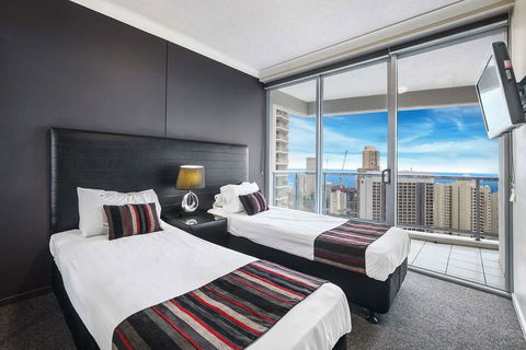 Ocean View Apartment On 26th Floor Surfers Paradise - Darwin Holiday 2