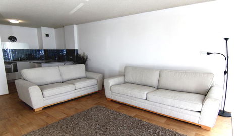 Oceanic 3 - On The Beach! - Darwin Holiday 1