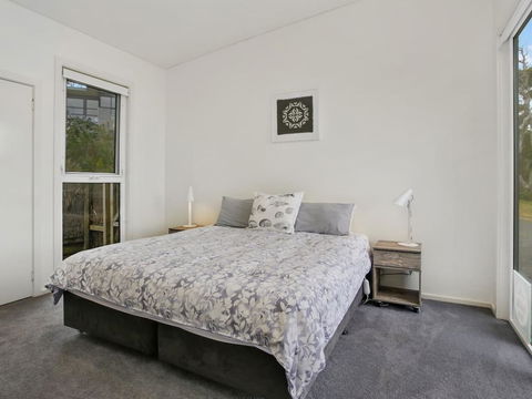 OCEANS 12 - Modern Ocean View Villa - Darwin Holiday 2