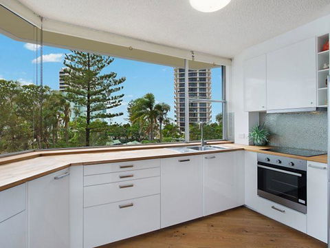 Old Burleigh Road - Darwin Holiday 3