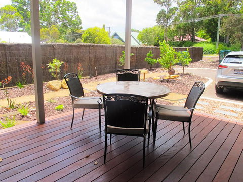 Old Dairy Cottage - Darwin Holiday 1