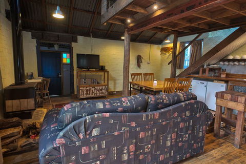 Old Leura Dairy - Darwin Holiday 2