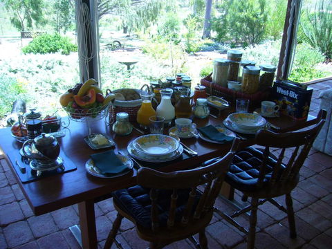 Old Miners' Cottages Bed And Breakfast - Darwin Holiday 3