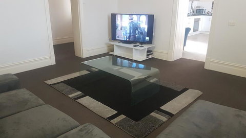 Old Willyama Motor Inn - Darwin Holiday 2