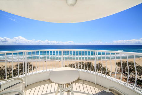 Olympus Beachfront Apartments - Darwin Holiday 0