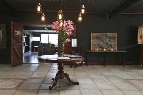 One Paddock Currency Creek Winery Villas - Darwin Holiday 3