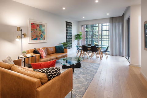 Orange Stay Townhouses - Darwin Holiday 3