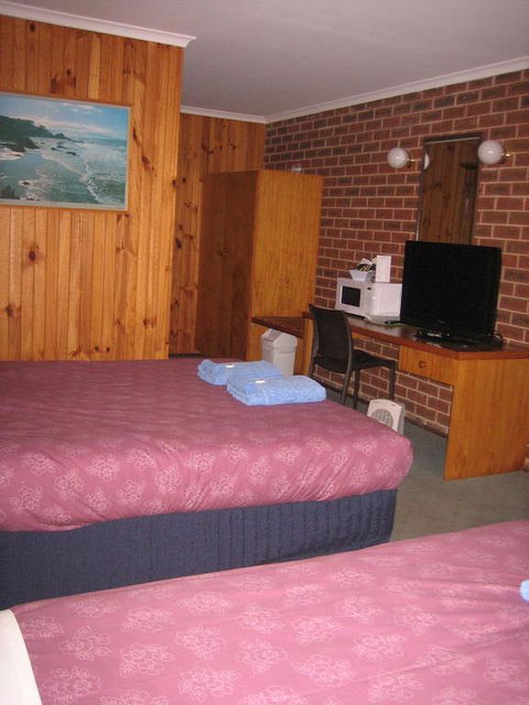 Orbost Country Road Motor Inn - Darwin Holiday 3