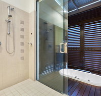 Orchid On Kamala - Darwin Holiday