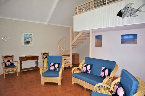 Osprey Holiday Village Unit 109 - Pleasant 3 Bedroom Holiday Villa With A Pool In The Complex - Darwin Holiday 2