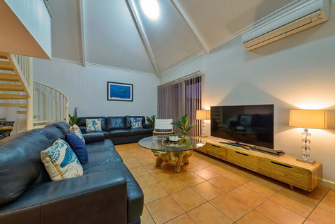 Osprey Holiday Village Unit 117 - Exquisite 3 Bedroom Holiday Villa With A Pool In The Complex - Darwin Holiday 2