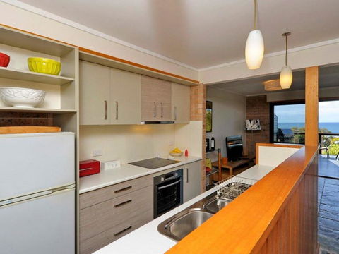 Our Place @ Fingal Bay - Darwin Holiday 3